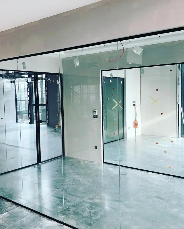 Ekoline Sistem Hoppe Kapılı Cam Bölme