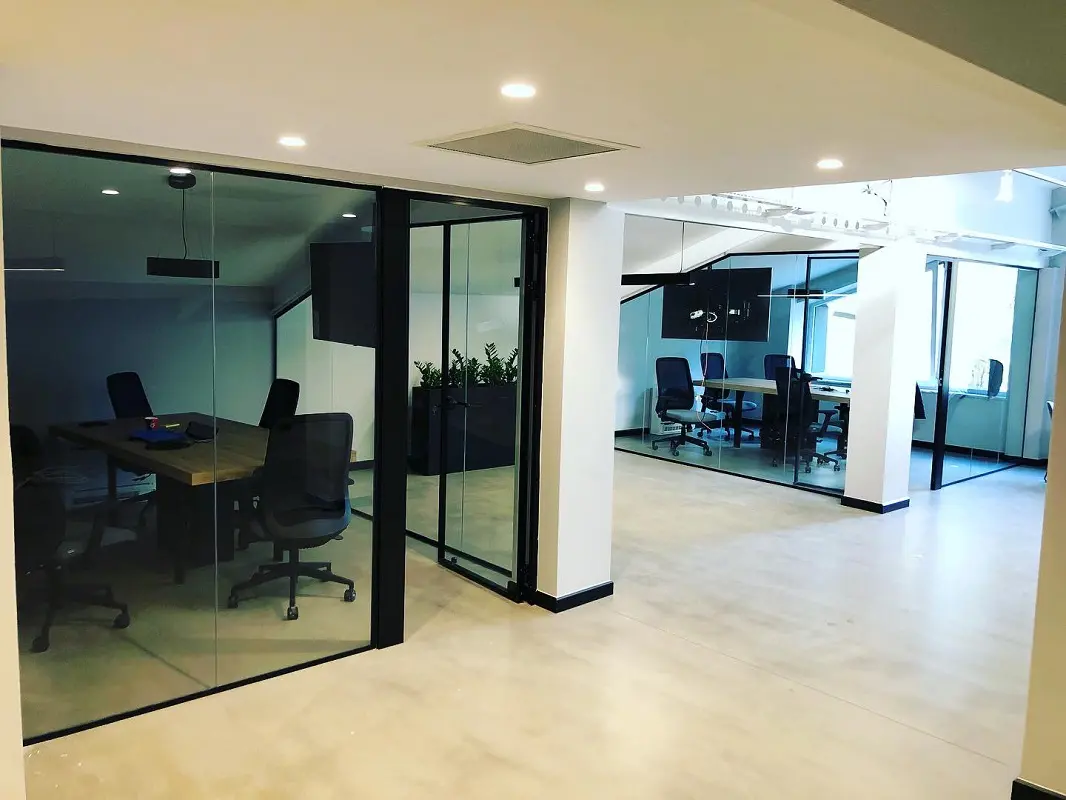 Ekoline Sistem Hoppe Kapılı Cam Bölme