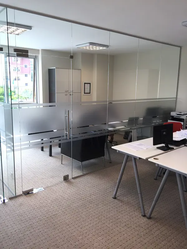 Hidrolik Cam Kapılı Ofis Bölme