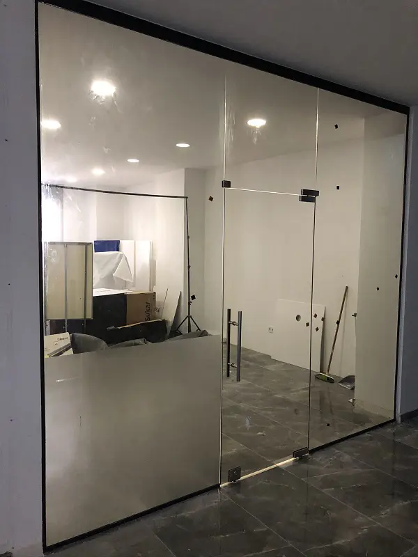 Hidrolik Cam Kapılı Ofis Bölme