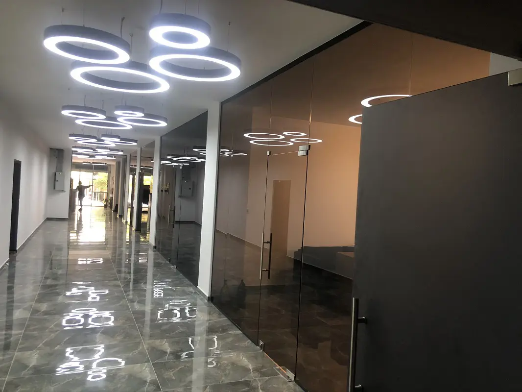 Hidrolik Cam Kapılı Ofis Bölme