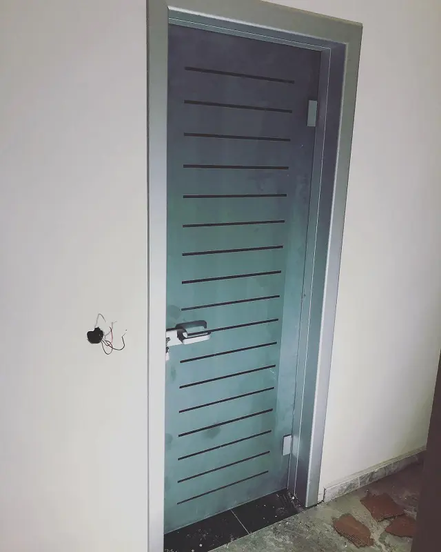 Rondo Cam Kapı Kumlama Şeritli