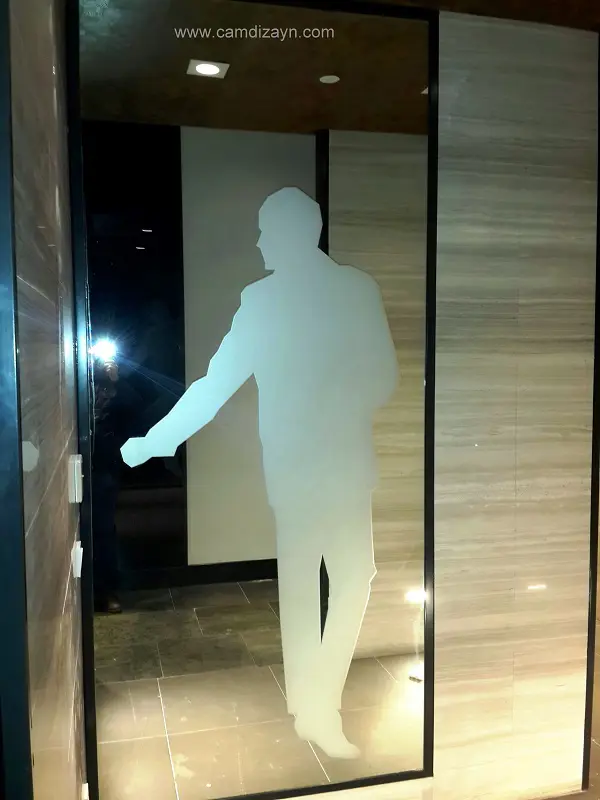 İtalyan Aksesuarlı Cubicle