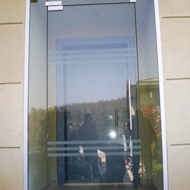 Hidrolikli Cam Kapı