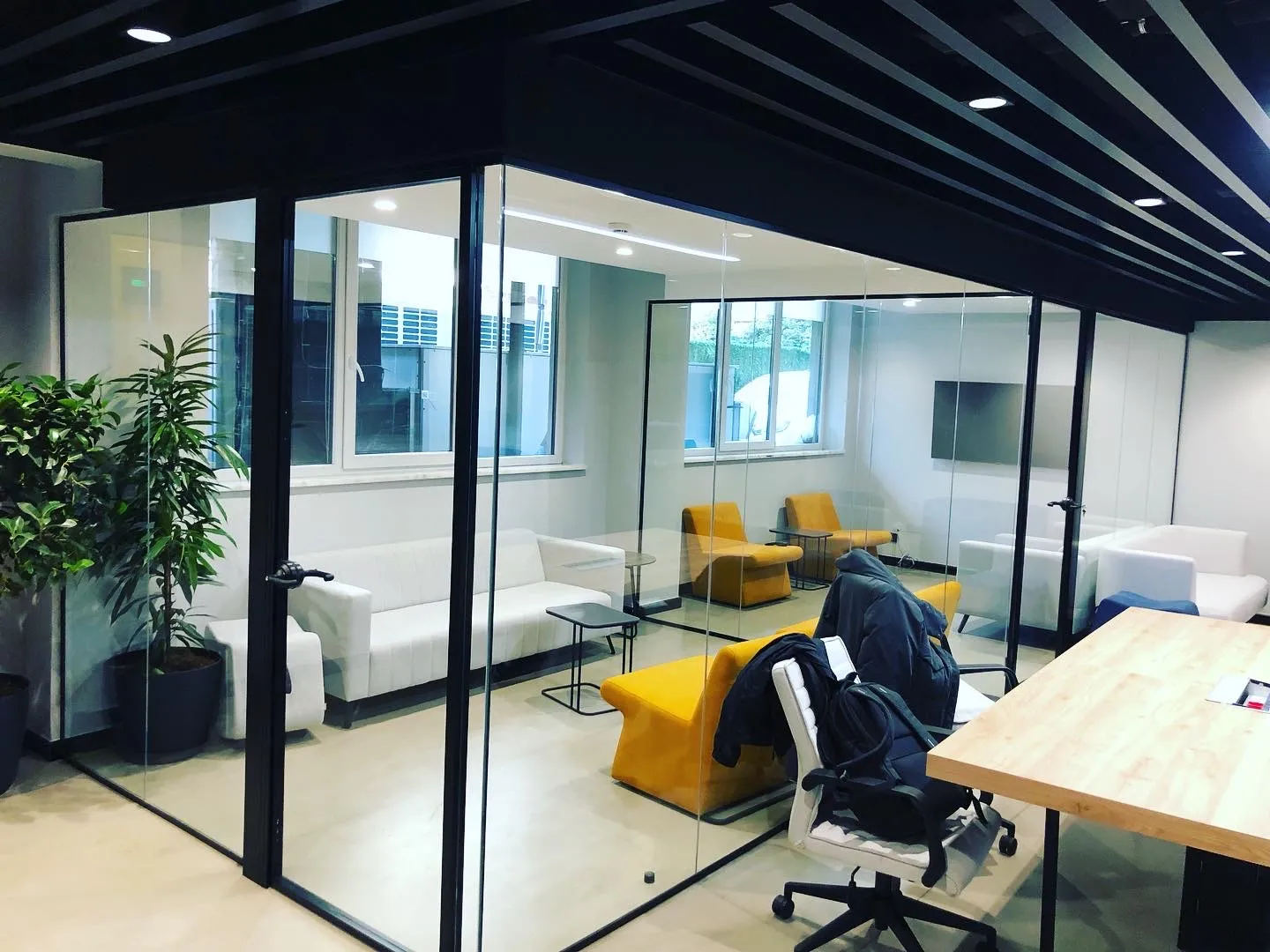 Cam Kapılarla Estetik, Fonksiyon ve Ferahlık