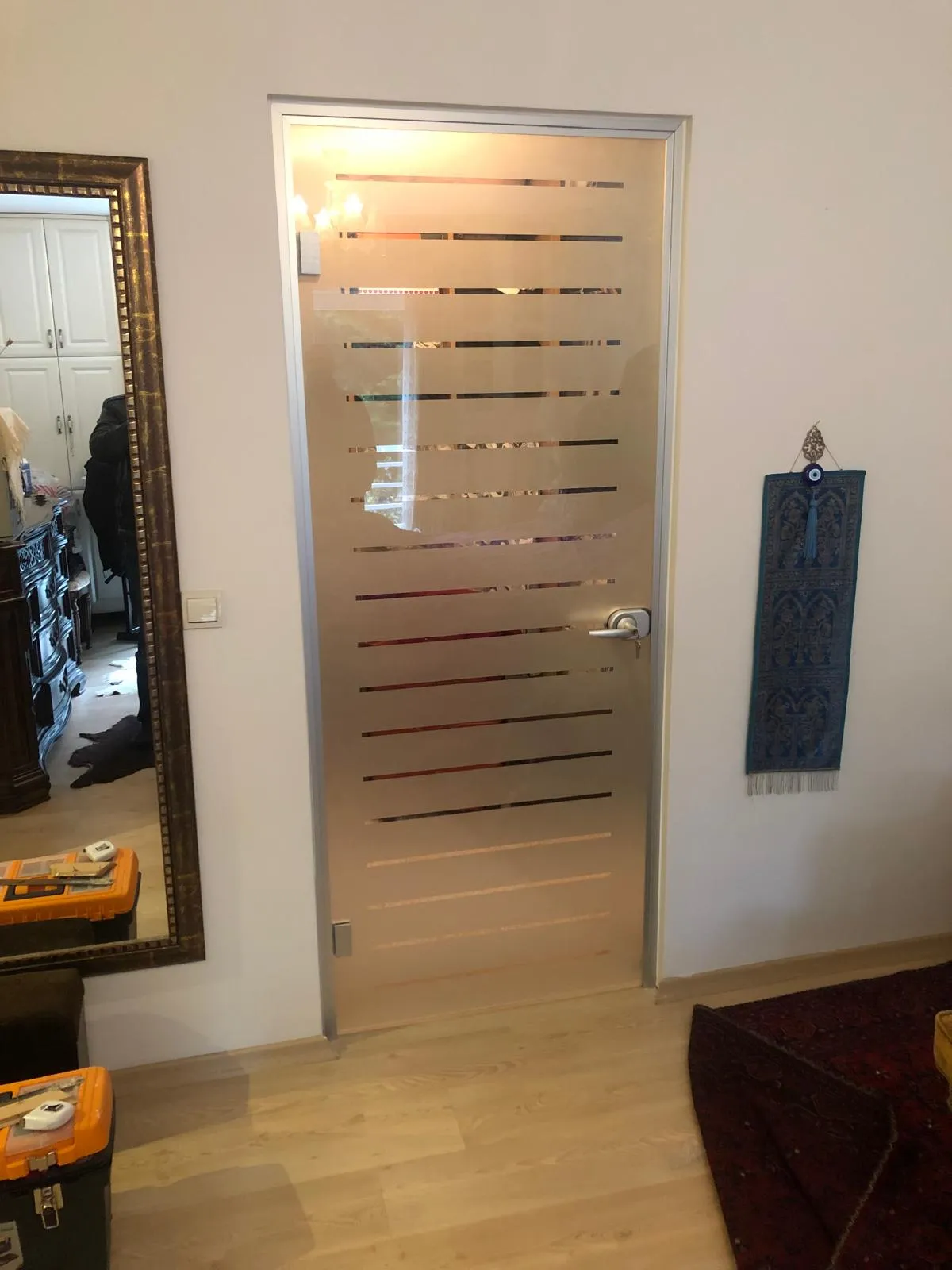 Hoppe Dar Kasalı Cam Kapı