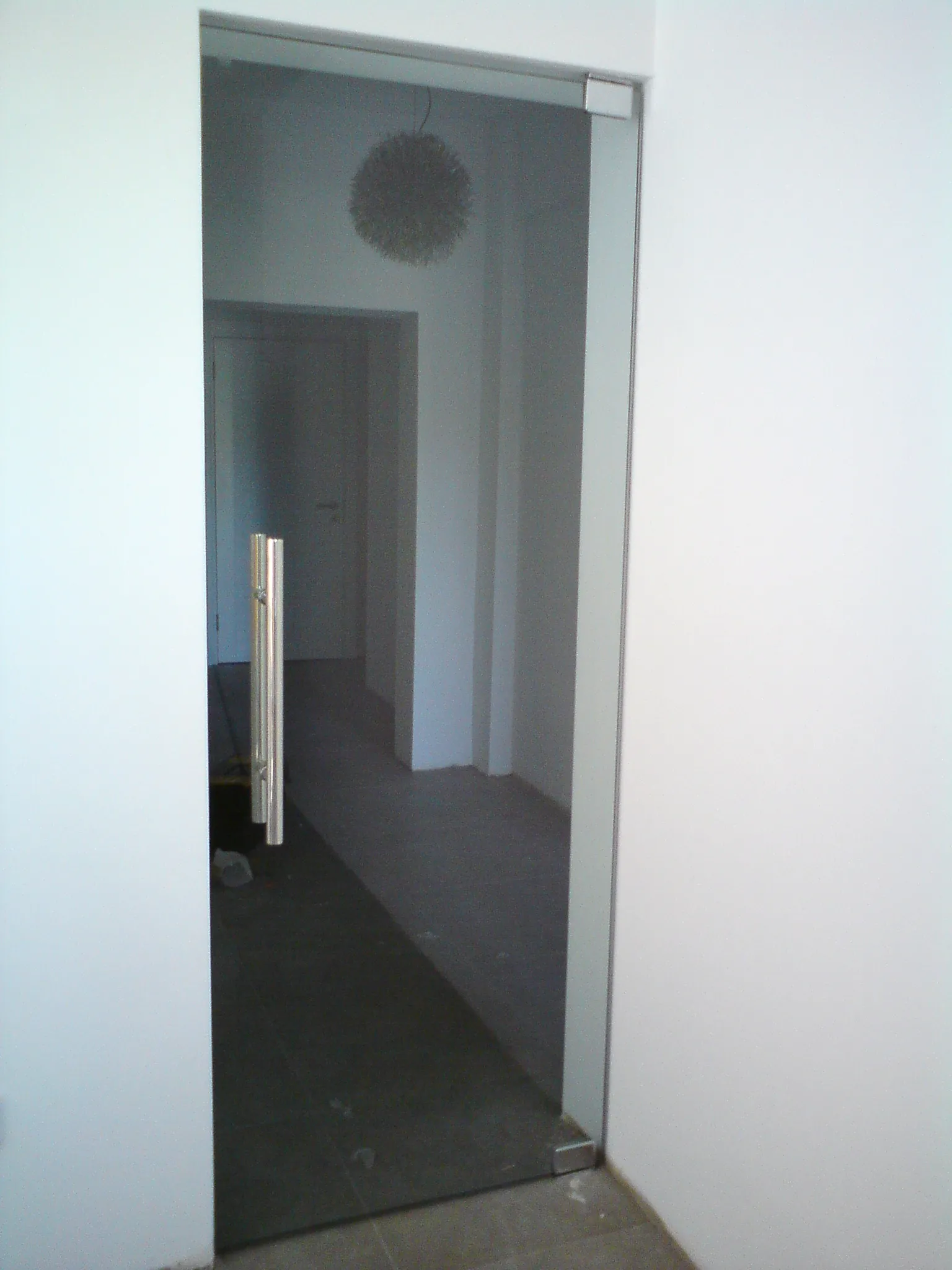 Paraduş Pivot Cam Kapı